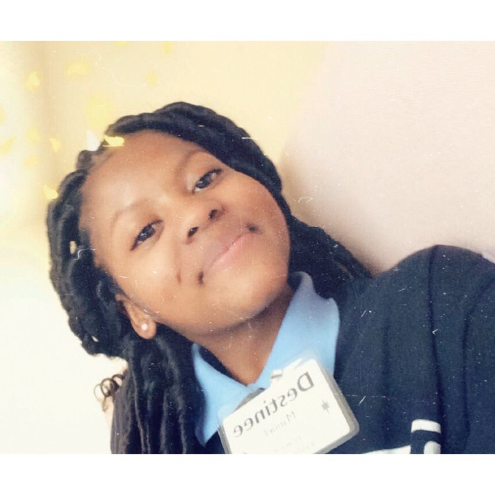 Meet your Posher, Destinee